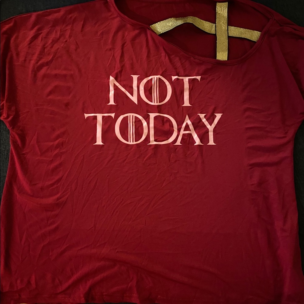 GOT themed shirt shoulder detail xxl fits like xl